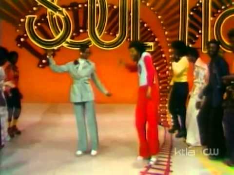 Soul Train Line 1974 (Earth, Wind & Fire – Mighty Mighty)