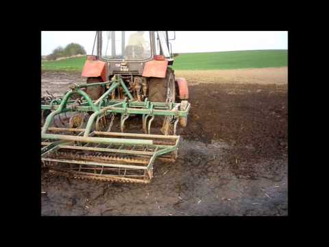 Mtz82 - Siemka. Dziś główną rolę objął MtZ 82. Nastepny film z wiosny. Agregatowanie pod buraki ;) Zauważyć możecie również intro, które zrobiłem sam ;p Subskrybuj, ...
