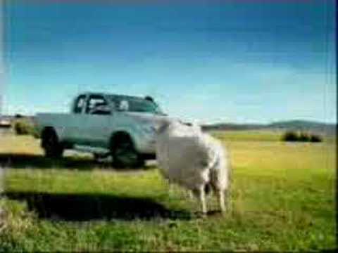 Toyota Hilux Commercial :: Mit den Bullen kann man Autos stehlen ;) Toyota Autowerbung die auf witzige Weise zeigt wie 'unkaputtbar' der Toyota Hiluix ist. Toyota Hilux Commercial - Mit den Bullen kann man Autos stehlen ;) Toyota Autowerbung die auf witzige Weise zeigt wie 'unkaputtbar' der Toyota Hiluix ist.