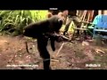 Cliquer pour voir : Un singe maltraite des soldats