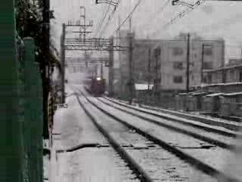 阪急電鉄　雪の中の8000系