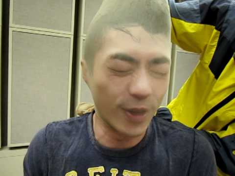 20110524森美大鐵人大懲罰戴頭套!你都有今日啦!