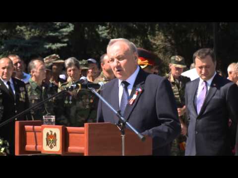 Президент Республики Молдова Николае Тимофти принял участие в открытии памятника Штефану чел Маре в Криулени