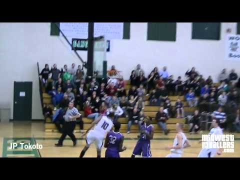 JP Tokoto Dunk Contest - http://midwestballers.com/ - Future UNC Tar Heel, JP Tokoto (Menomonee Falls, WI), had the crowd stunned after this INCREDIBLE dunk.