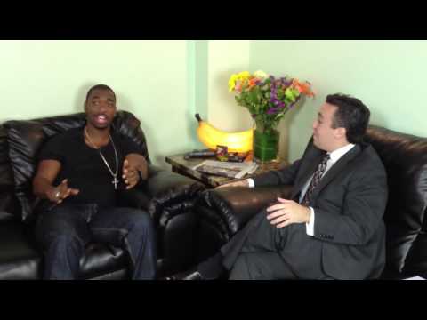 Michael Essany interviews Jay Pharoah at Zanies comedy club Rosemont