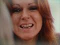 Letra de la cancion Givin' A Little Bit More [Portugues] - Abba