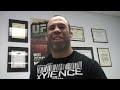Wanderlei Silva is now the representative of the Old School of fighting. He will bring to his fans every week one of his past vale-tudo fights and comment on them. This fight, his first MMA fight, is against Dilson Filho in Brazil. For more info visit www.wandfightteam.com ... 