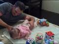 videos de 4 Months Tummy Time with Daddy