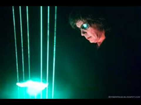 Jean Michel - Jean Michel Jarre The Ultimate Remix Collection Of Rarity) 00:00 Chronologie IV 03:50 Ethnicolor 08:02 Magnetic fields 11:57 Souvenir 16:19 Equinoxe V 20:17 ...
