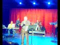 dafydd iwan a'r band yn dathlu 20 mlynedd o berfformio yn theatr felinfach, ger llanbedr pont steffan.