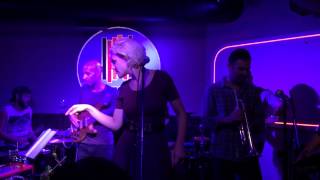 Aurora García & Little Wonder en el Tempo Club