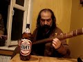 Gente de Rusia.. asi es.. tocando la citara