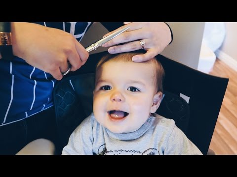 BABY'S FIRST HAIRCUT!!