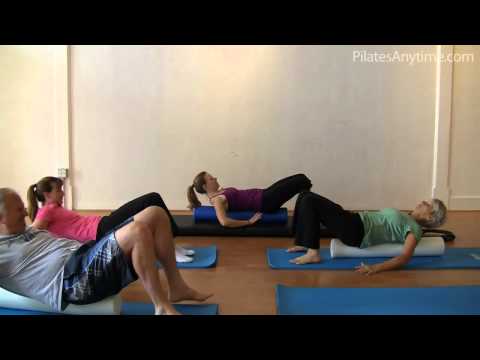 Class 224 - http://www.pilatesanytime.com In today's class, Amy uses the foam roller to stimulate deeper connection to the abdominals, back extensors and hip rotation. T...