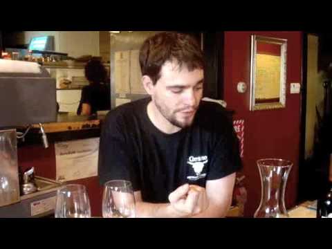 how to properly decant wine