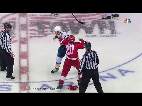 Petteri Lindbohm vs Drew Miller Mar 22, 2015