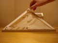 Concepts pour diviser un espace sous les combles en deux zones distinctes, par une cloison souple du type store à enrouleur... La vidéo présente une maquette de charpente, réalisée en carton-mousse.