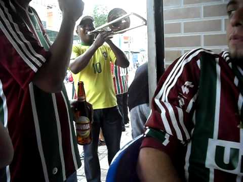 how to attach lyre to trombone