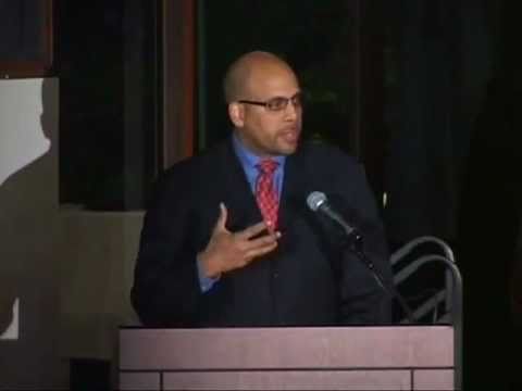 [Video-GSB Black Business Student Association Award Winner Jim Shelton]
