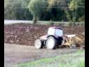 NewHolland M135 con aratro bivomere MORO