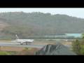 videos de Jetstar flight leaving Hamilton Island in the rain