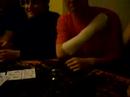 Gensi beve dalla coppa