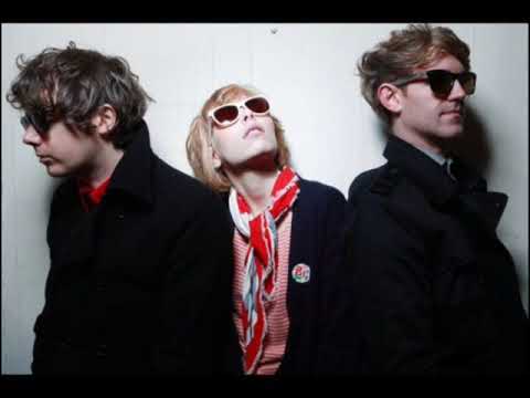Slick - Slick by Chew Lips.From the amazing debut album of Chew Lips,Unicorn(2010).