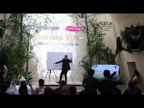 Vẽ tranh trình diễn bằng ĐIỆN lần đầu tiên tại Việ Vẽ tranh trình diễn bằng ĐIỆN lần đầu tiên tại Việ