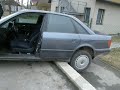 Parkisime triinuga autot