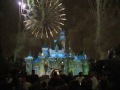 disneylands-fireworks-haunted-mansion-pirates-.html