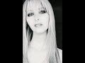 Lisa Kudrow - U + Ur Hand Lisa Kudrow - U + Ur Hand