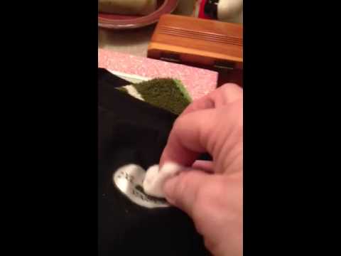 how to remove logo from t shirt
