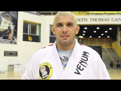 TATAMETV - Rodolfo Vieira não conquistou o bicampeonato Mundial no absoluto, mas teve motivos para sorrir. Tricampeão no peso, o faixa-preta da GFTeam comentou em entre...