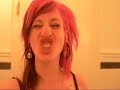 Piercings und Tattoos Piercings und Tattoos