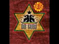 este tema pertenece al disco compilado de musica jamaiquina de los a�os 50, 60 y 70 llevado a cabo por selector dr_gur�

--------------------------------------

bio:

selector de m�sica jamaiquina tradicional de los a�os 50, 60 y 70 que pretende y logra rendir tributo a lo que diferentes selectores de las originales fiestas del sound system de jamaica que se realizaban en aquella �poca. con ritmos que van desde el mento, calypso, rithm and blues, ska, rocksteady, reggae y dub.

**************************************

siguiendo su tributo al original sound system jamaiquino, dr.gur� intercala su labor de selector con la labor de dj, presentandose ocasionalmente como dj de pablo molina, voz de todos tus muertos (www.pablomolinamusic.com.ar) en su proyecto solista, cumpliendo de esta manera las 2 funciones dentro del sound system, selector
y dj.

**************************************

selector dr. gur� con m�s de un a�o de trayectoria y en la intenci�n, seg�n sus propias palabras, 