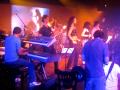 Ani Lozanova i Roberta - Give In To Me