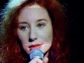 tori amos 1992 later with jools holland me and a gun  pt 2