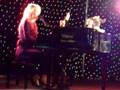 Maaike - Don't Look for me op de piano