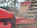John Deere 6620 & 5620 & Amac G2 harvesting onions