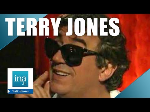 Terry Jones répond à Terry Jones (Part 2) - Archive INA