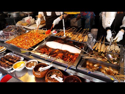 새벽까지 하는 시장떡볶이, 튀김, 순대 - 봉덕시장 / The most popular street foods in Korea