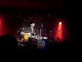 blake-shelton-a-country-boy-can-survive-milwaukee.html