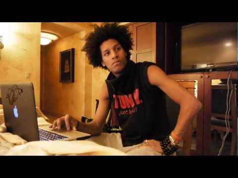 Laurent - On New Years Eve, Laurent for the Les Twins sits down with Jacob from SXS Dance and shares with his experiences Hope you enjoy! Interviewed, Filmed, and Edit...
