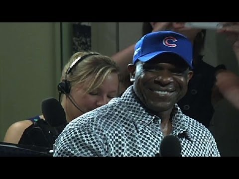 Video: MIA@CHC: Dawson sings during the stretch