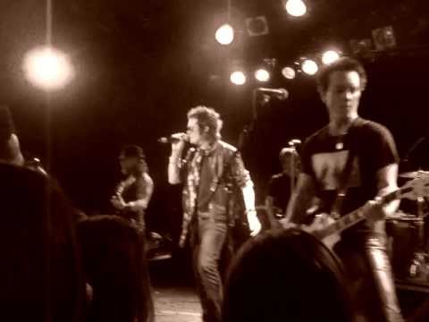 freddyw - Camp Freddy playing Night 3 (12-16-2011) at The Roxy Residency. Tonight the guest included Franky Perez, Mark McGrath, Gilby Clark, Billy Duffy, Glenn Hughes...