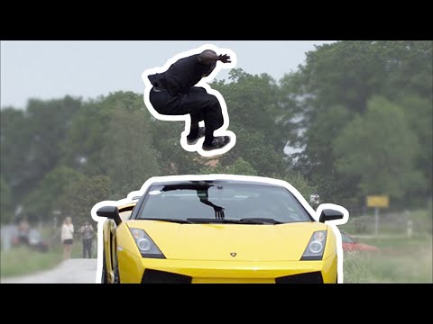 Salta un Lamborghini corriendo