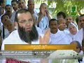 { إن المتقين في جنات وعيون ، ادخلوها بسلام آمنين ، ونزعنا ما في صدورهم من غل إخوانا على سرر متقابلين ، لا يمسهم فيها نصب وما هم منها بمخرجين } [الحجر:45-48].