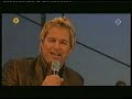 Tony Neef zingt nummer margootje