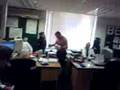 videos de Royal Navy FOST Larry fights Reg!
