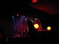 v�deo de tok tok vs soffy o. en el nitsa club, sala apolo barcelona 26-07-2008. sonando missy queen's gonna die.
